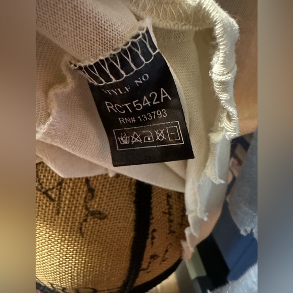 POL Colorblock Raglan Sleeve Top - Picture 8 of 9